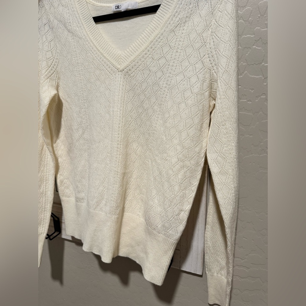 DR2 sweater - Picture 2 of 6